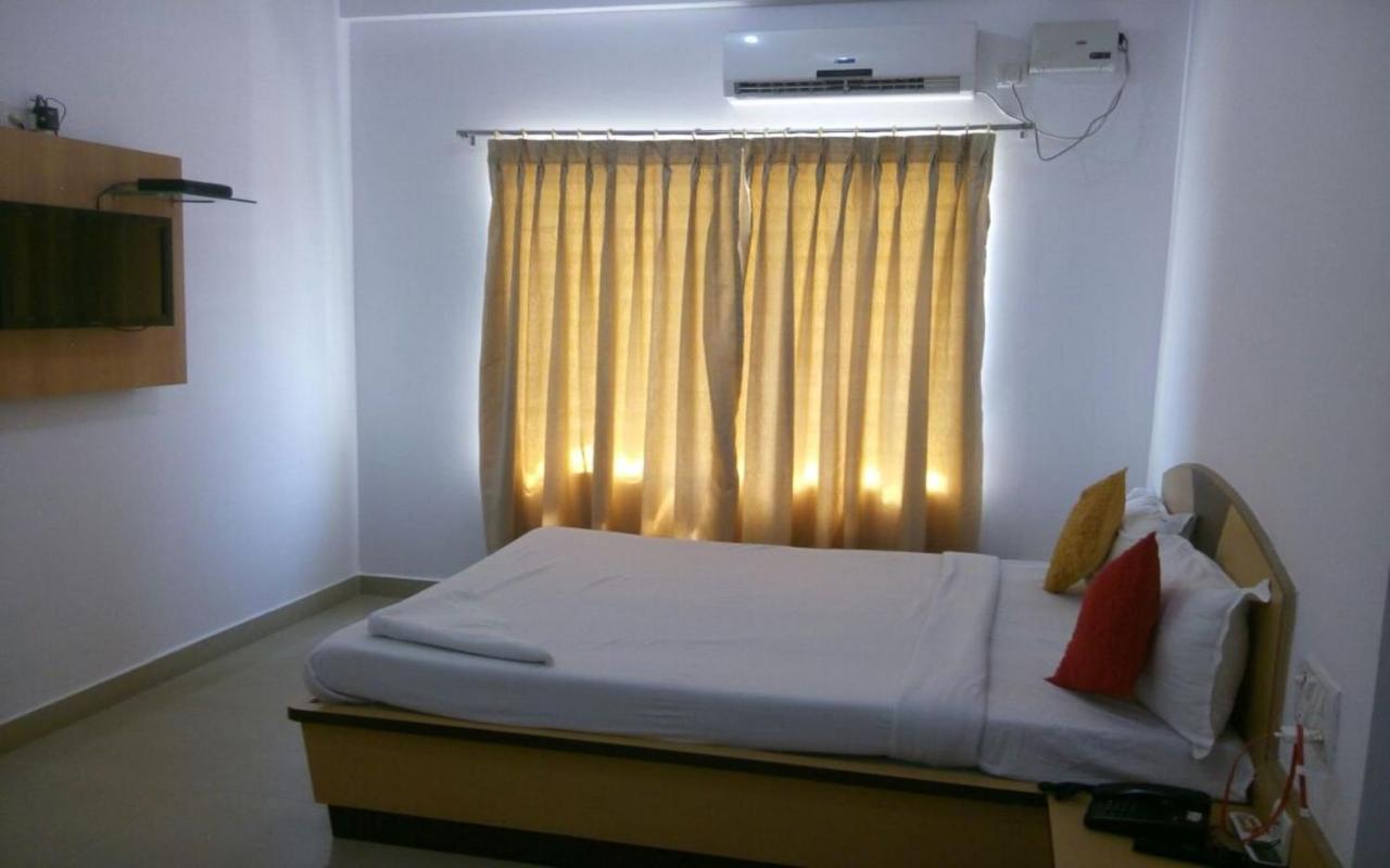 Hotel Kalyani Mysore Esterno foto