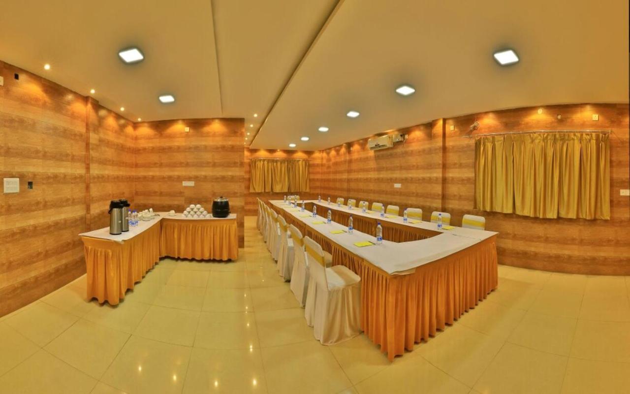 Hotel Kalyani Mysore Esterno foto