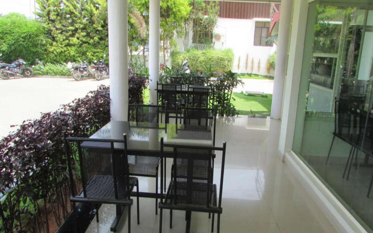 Hotel Kalyani Mysore Esterno foto
