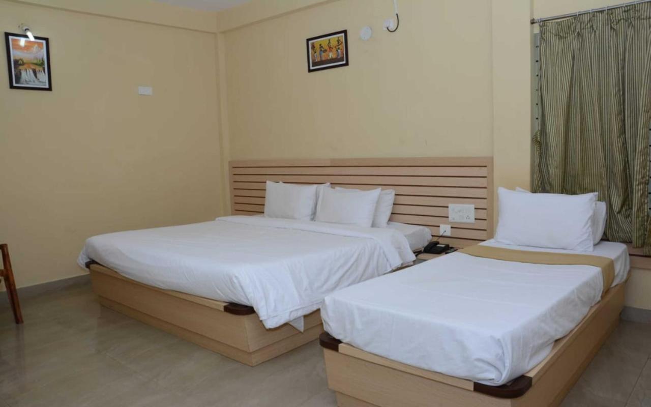 Hotel Kalyani Mysore Esterno foto