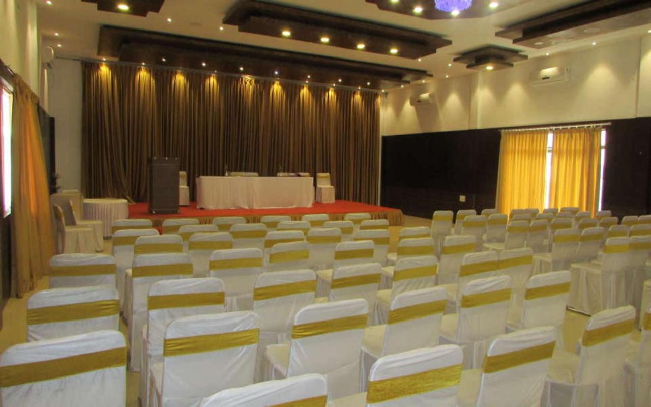 Hotel Kalyani Mysore Esterno foto