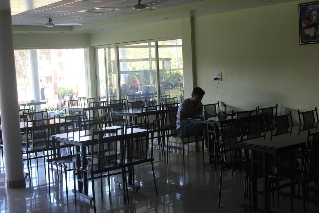 Hotel Kalyani Mysore Esterno foto